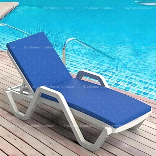 Row Sun Lounger With Arm